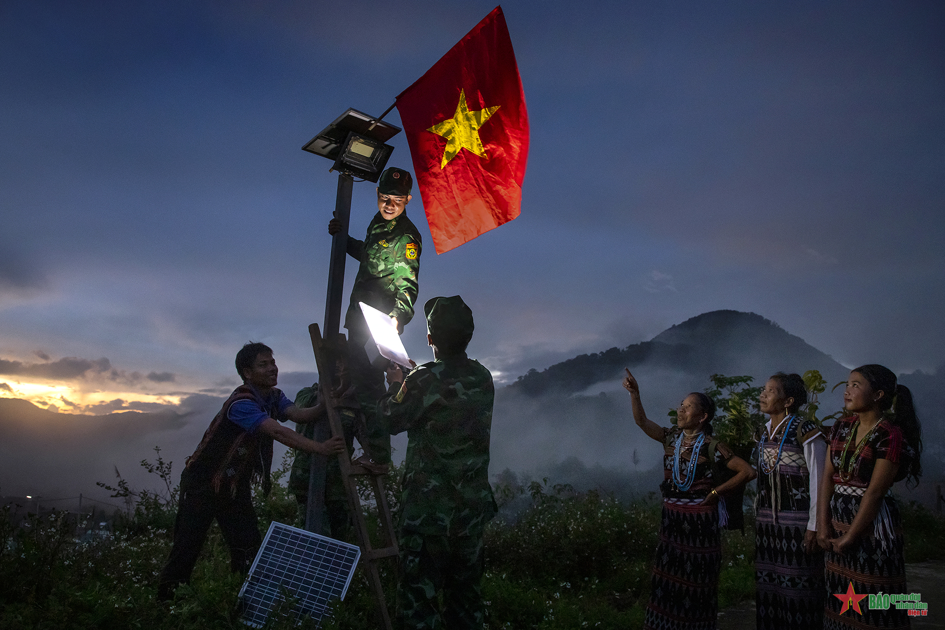 Những người con trung hiếu nơi miền biên viễn
